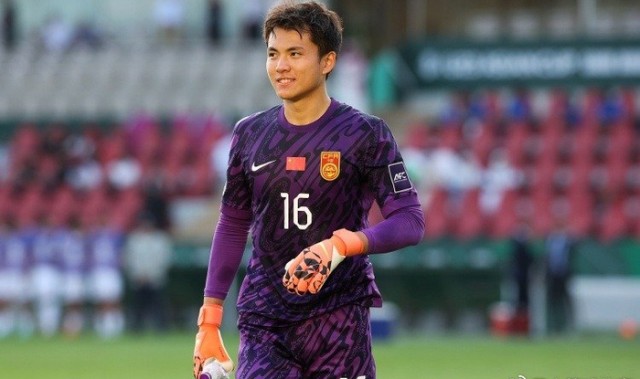 开云官网-闪耀亚洲杯！曝切尔西球探关注李昊，身价即将暴涨，锁定国足一门|门将|转会|上海申花|中国男足|乌兹别克足球_新浪体育_新浪新闻