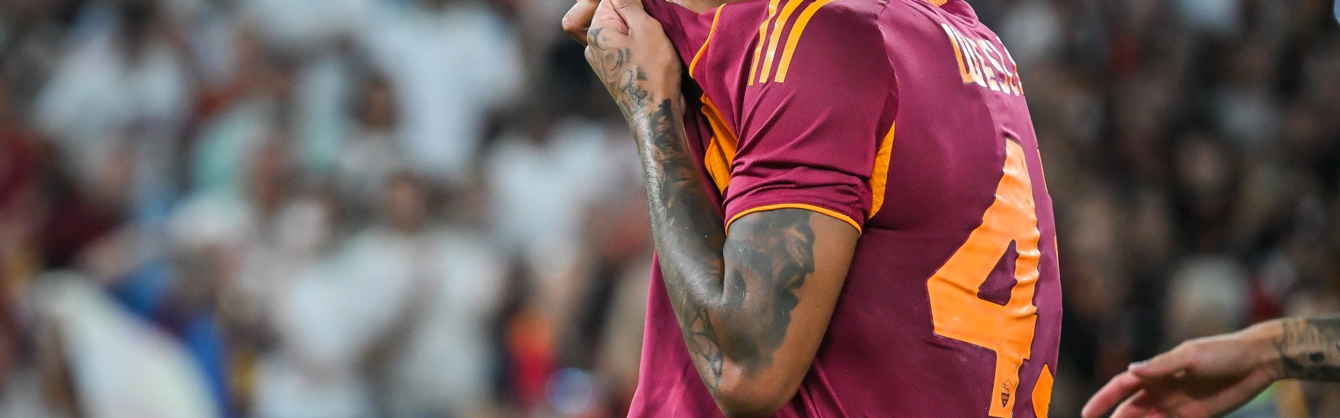 kaiyun-意媒：罗马后卫韦斯利右腿股二头肌肌腱损伤，预计将缺阵4周