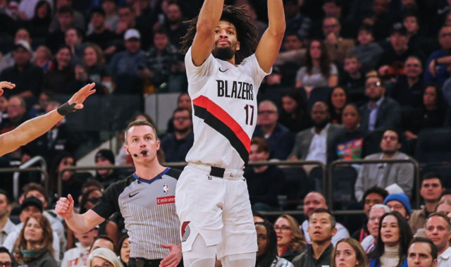 kaiyun-杨瀚森无得分开拓者不敌尼克斯4连败，布伦森26分唐斯14分20板